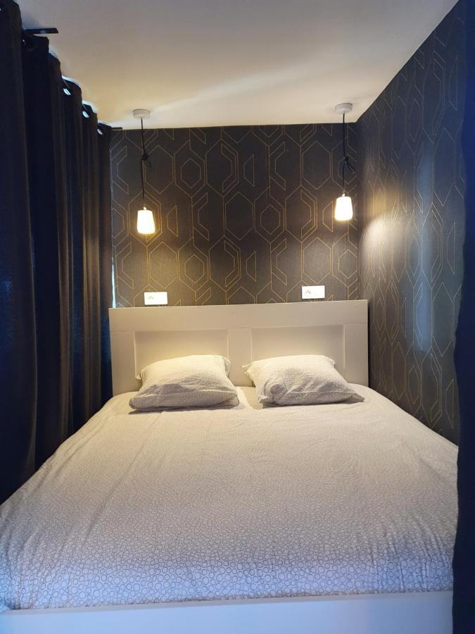 Appartement Pierres De Loire- Linge Inclus -1Er Etage La Bohalle Luaran gambar