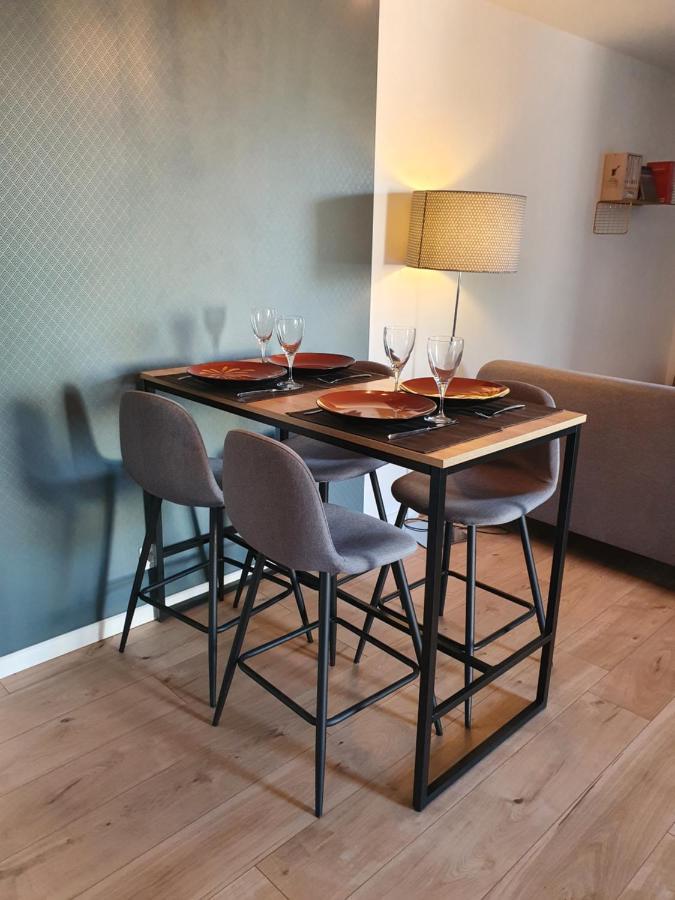 Appartement Pierres De Loire- Linge Inclus -1Er Etage La Bohalle Luaran gambar