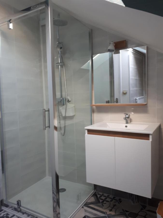 Appartement Pierres De Loire- Linge Inclus -1Er Etage La Bohalle Luaran gambar